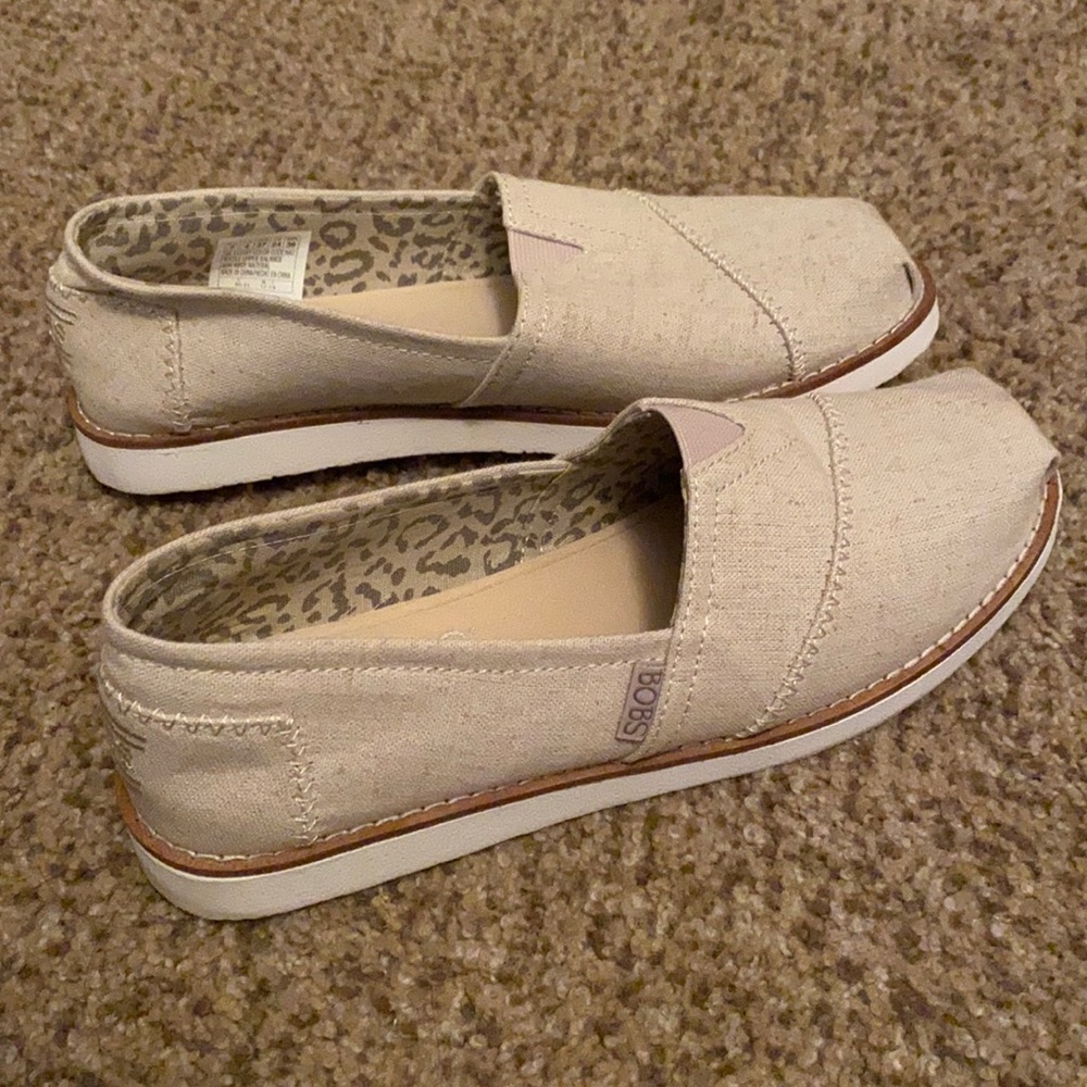 BOBS memory foam slide on. Size 7 in Women’s